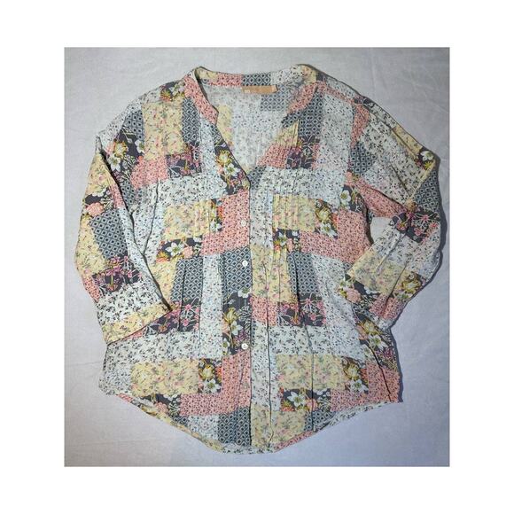 La Cera Button Down Blouse Size Medium - Picture 2 of 5